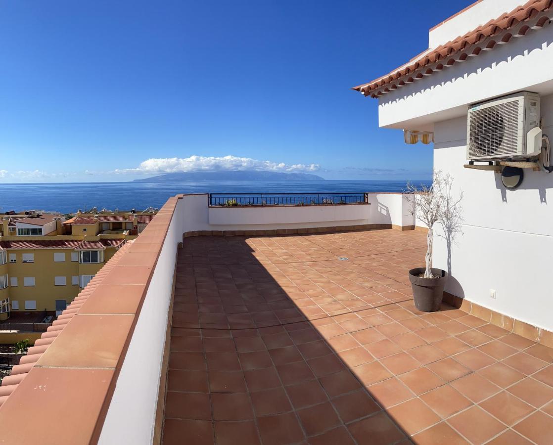 Апартаменты Amazing Duplex With Large Terrace And Sea Views Пуэрто-де-Сантьяго Экстерьер фото